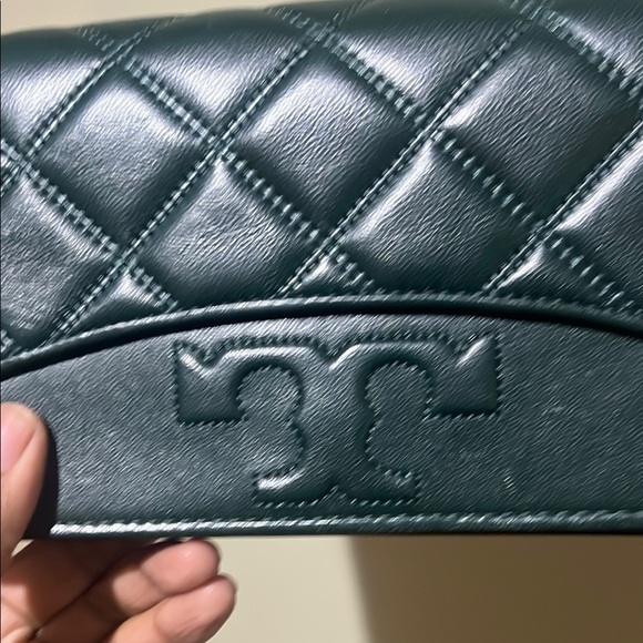 ☔️ Tory Burch Elegant Quilted Chain Shoulder Bag - Green - Picture 3 of 6